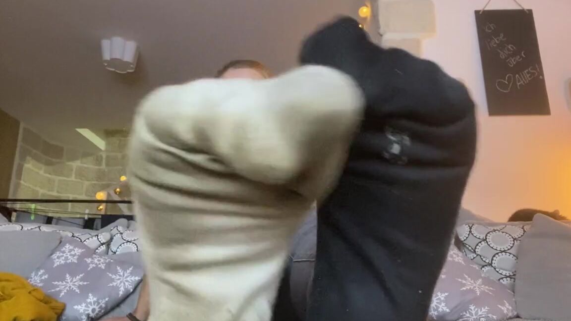 Emmysfeetandsocks Aka Emmyfeetandsocks Onlyfans Teasing You With My 13 Days Worn Socks After A Loong Christmas Shopping I Know This Gonna Blowp