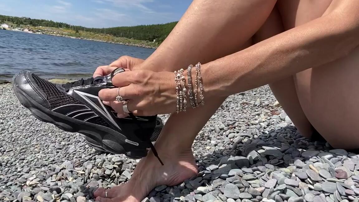 Lezlyan Nicknamed La Little Dancer Feet Onlyfans Damn The Atlantic Ocean Is Cold I Am Certainly Going To Heat It Up Today