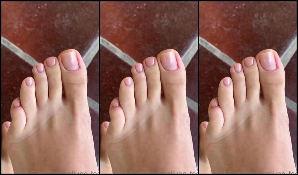 Caliupe Feet Nicknamed Caliupe Feet Foot Fetish 06 13 2022 Onlyfans Video Morning Clean Nails Bom Dia Boa Semana