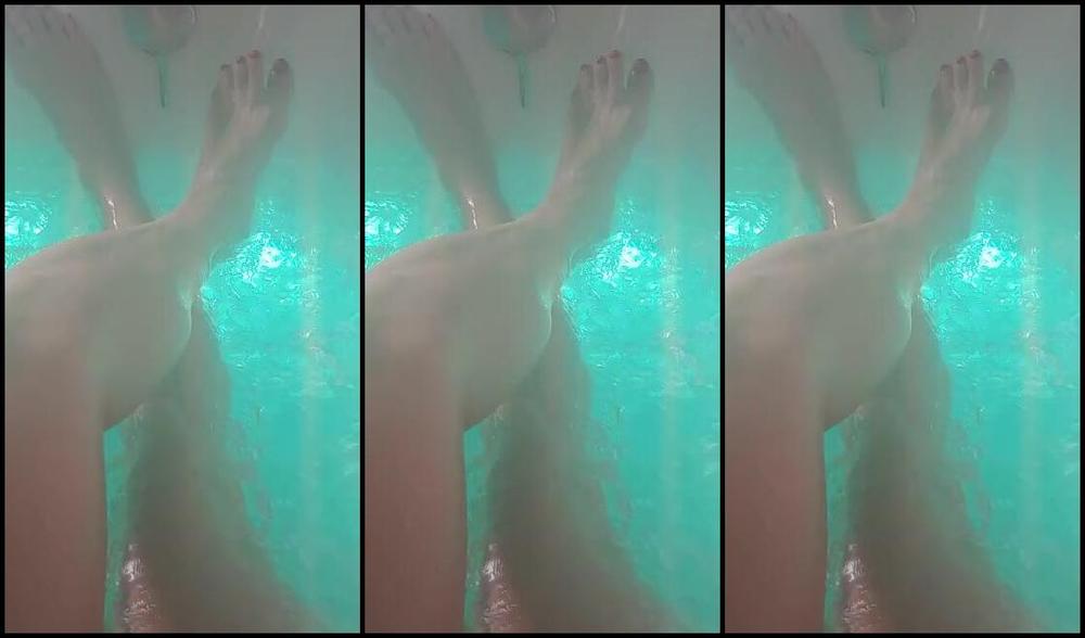 Flirtygirl370Z Nicknamed Flirtygirl370Z Onlyfans Oh I Love Bath Time Aaaahhhh