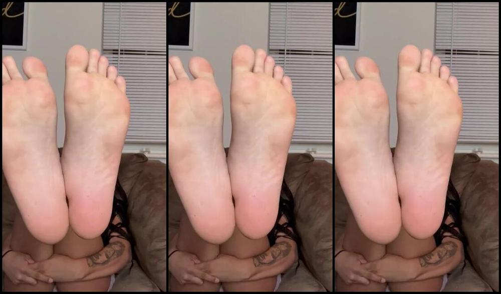 Xosolesbyme Aka Goddessmyree Onlyfans Nice Little Foot Tease