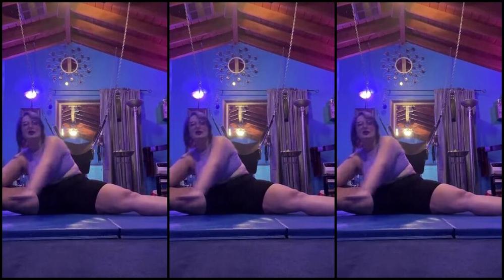 Goddess Nyx Nicknamed You Need Nyx 10 06 2024 Onlyfans Video Stretch With Me I Try And Stretch Every Day Myself And I Also Require My Subs