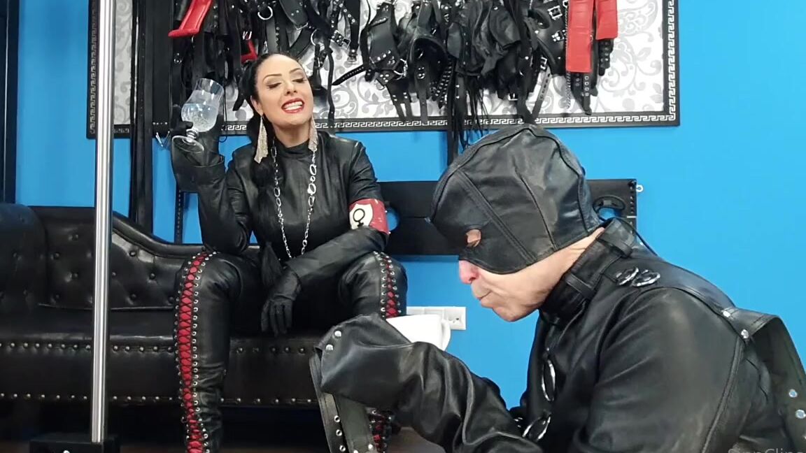 Houseofsinn Onlyfans Behindthescenes At The House Of Sinn With Ezada Watering Sit Sinn My Leather Gimp