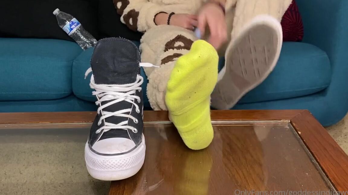 Goddess Indica Wynter Nicknamed Goddessindicawynter 11 27 2022 Onlyfans Video Stinky Feet No Release Youre Almost There Just 3 More Days