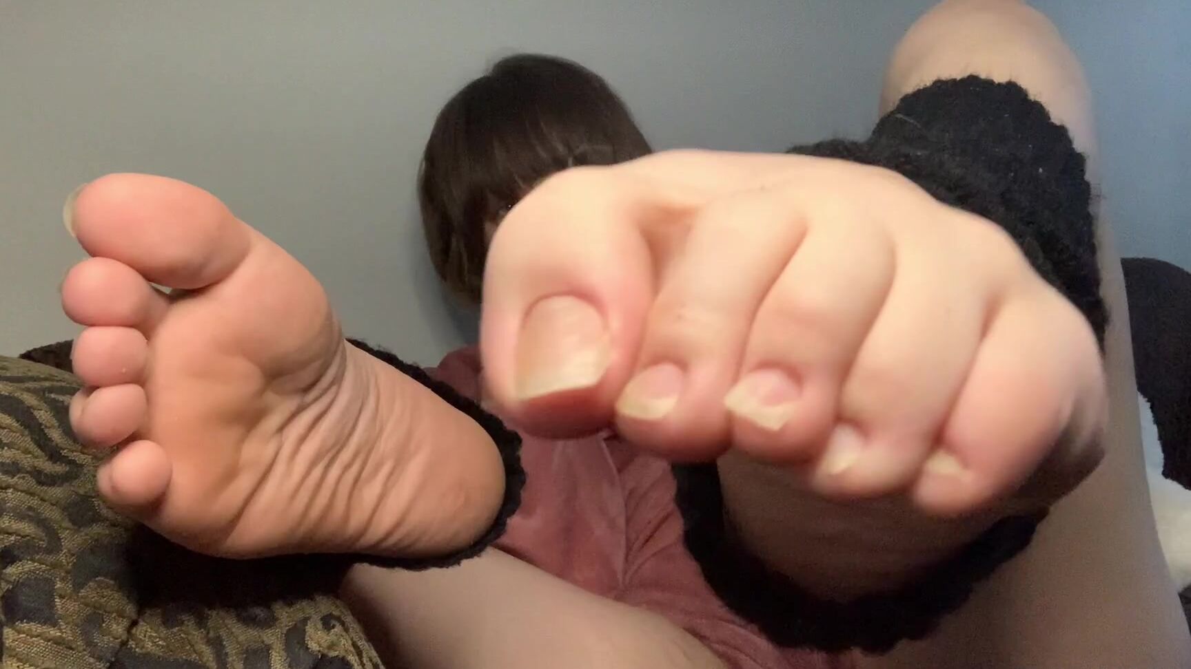Aphroditepaws Cum For My Pretty Little Feet Daddy Get All My Posts And I Ll Post Another F
