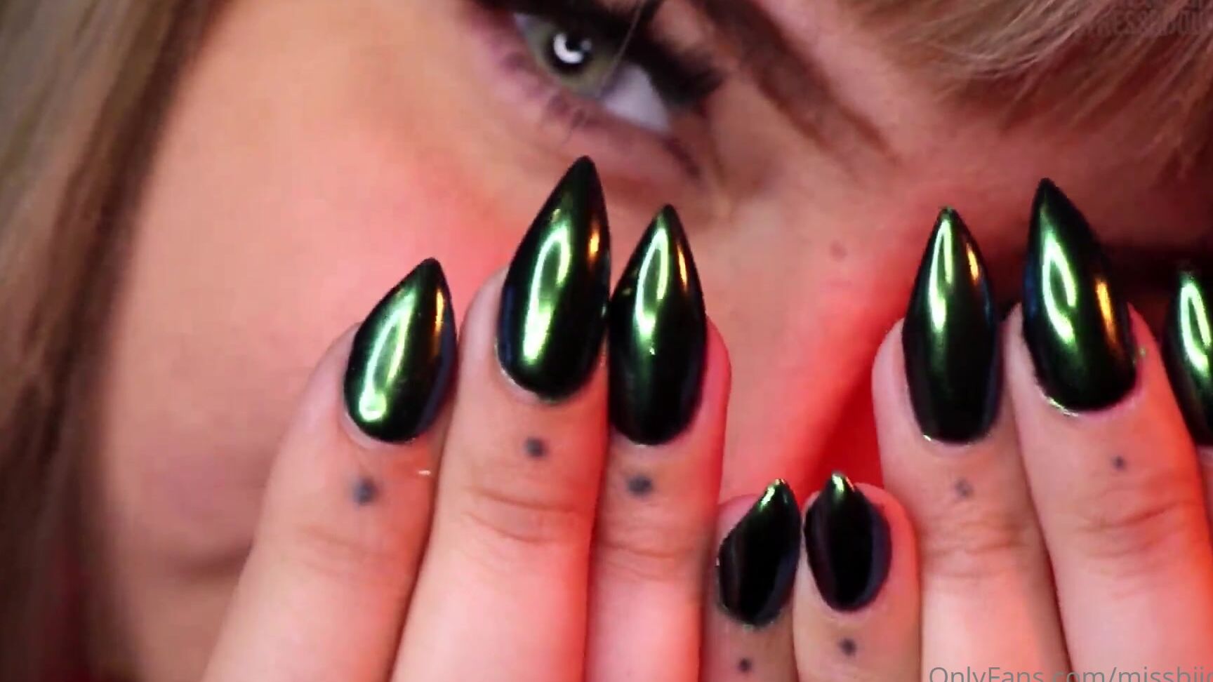 Missbijouuu Nails Worship Full Video