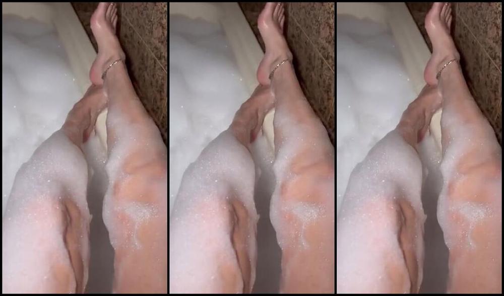 Nicholeivory Onlyfans Feet In The Bathtub I Love My Bubble Baths