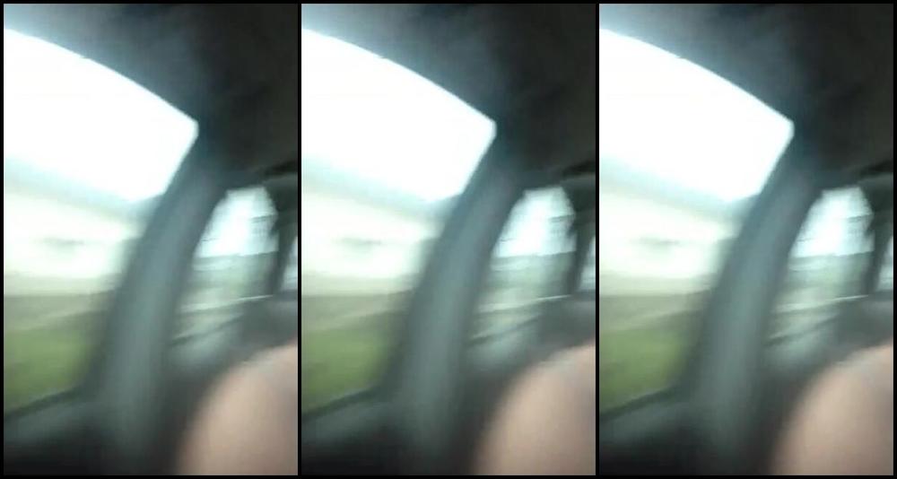 Snowbunnyy Twin Sister Public Flashes