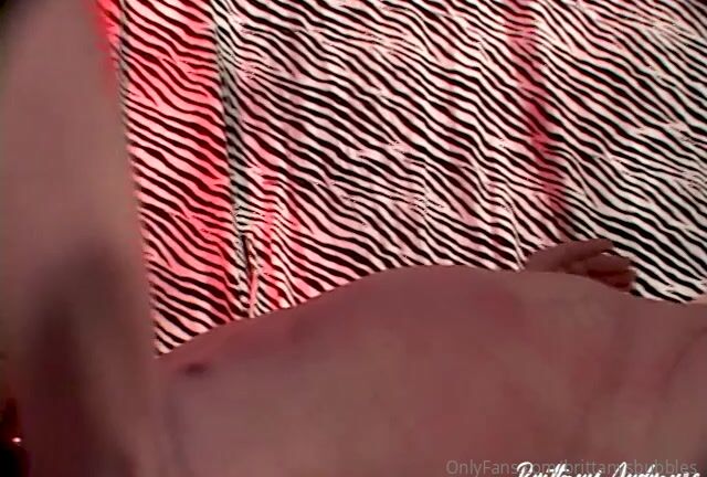 brittany-andrews-21-07-2021-2168889837-as-most-of-you-know-your-mistress-mommy-is-relaxing-to-recover-from-my-recent-surgery-so-