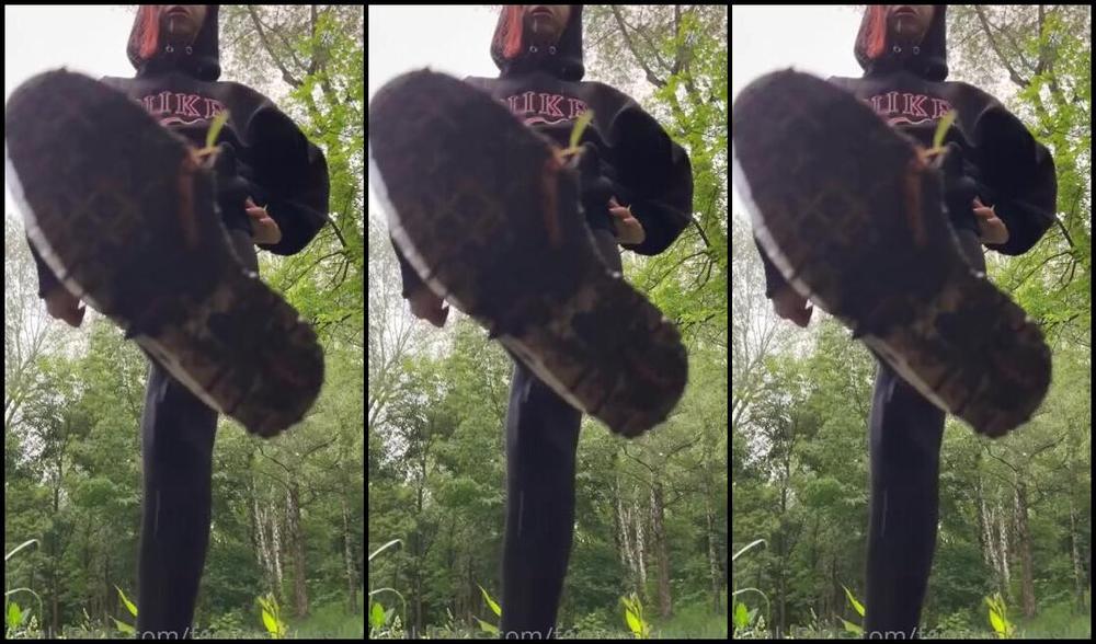 Femgoddesskira Onlyfans You Need To Get Out My Very Dirty Sneakers