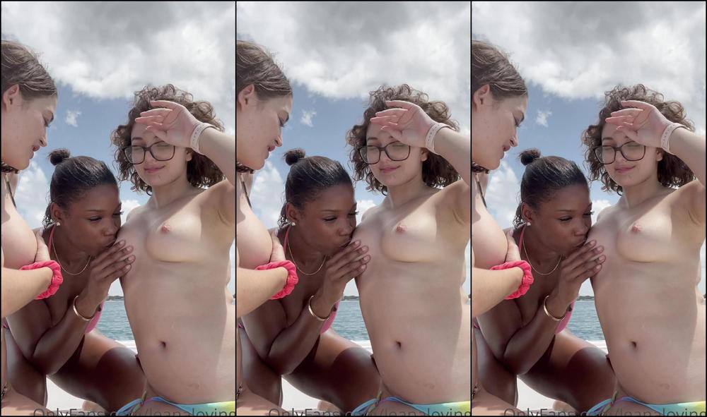 leanalovings-07-09-2021-2214150607-would-you-like-to-see-the-threesome-we-filmed-with-kendraheartxxx-and-myamays