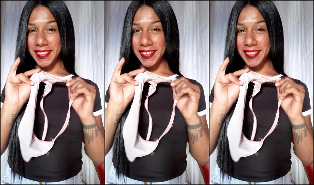 "Lola bbunny" asssmelling, footdomination, footfetish, socksmelling, wearemany smelling my dirty panties manyvids