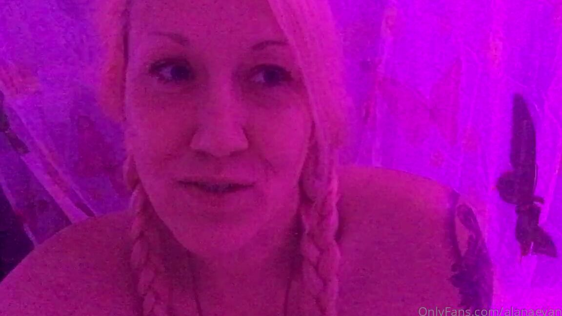 Alanaevansxxx 2110681880 05 16 2021 Story Time I Tell You About My Trip To The Desert And The Close Encounter We