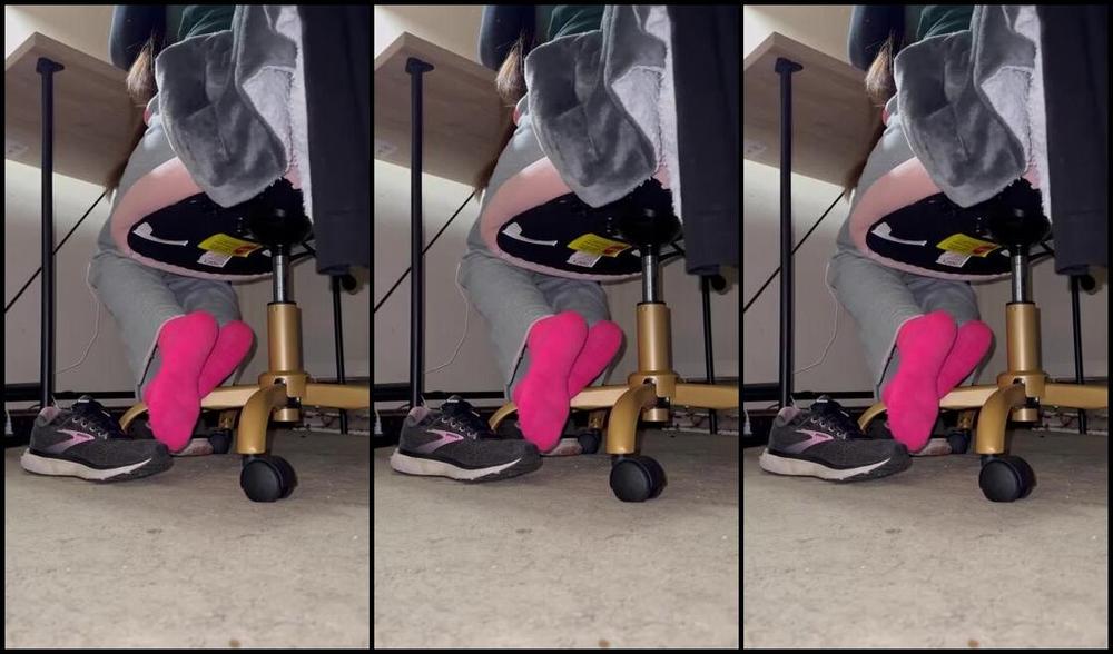 Soldmysolesforink Nicknamed Soldmysolesforink 12 01 2023 Onlyfans Video You Know Todays My Favorite