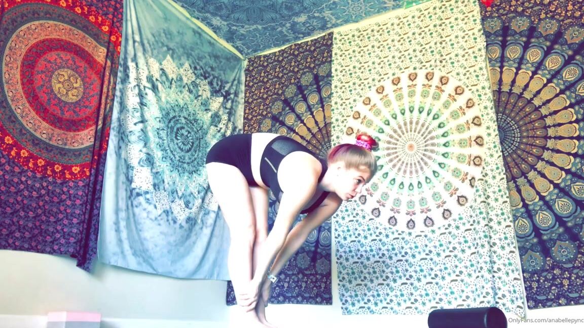 Goddess Anabelle Pync Nicknamed Anabellepync Onlyfans Video 59