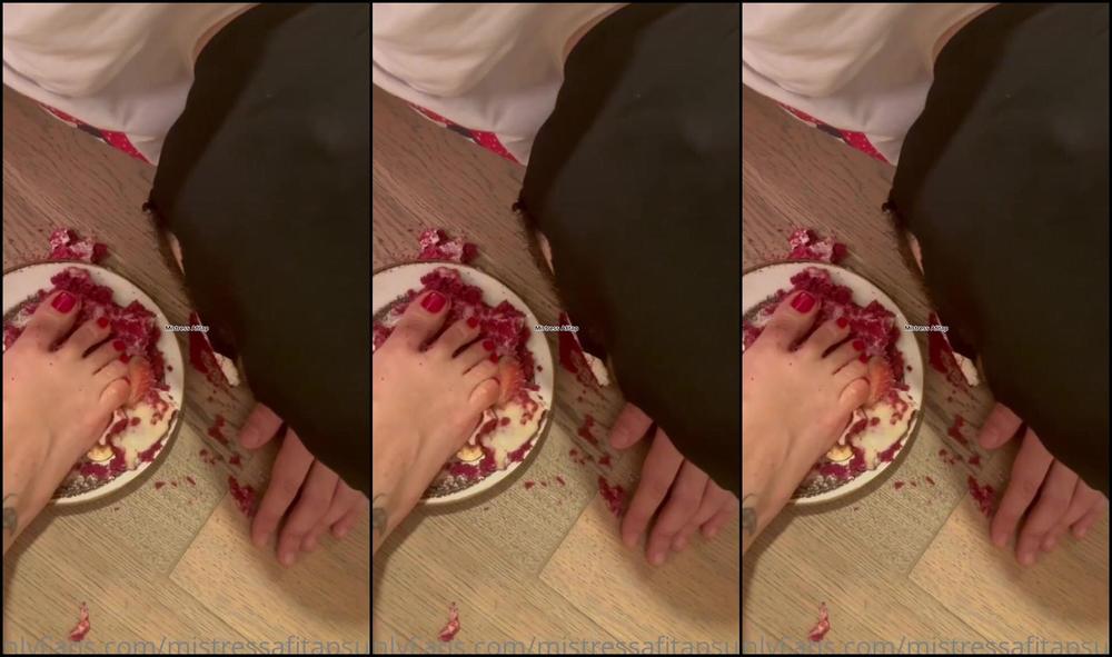 Mistressafitapsultan Cake Crushed Under My Feet Wiz Spit It S