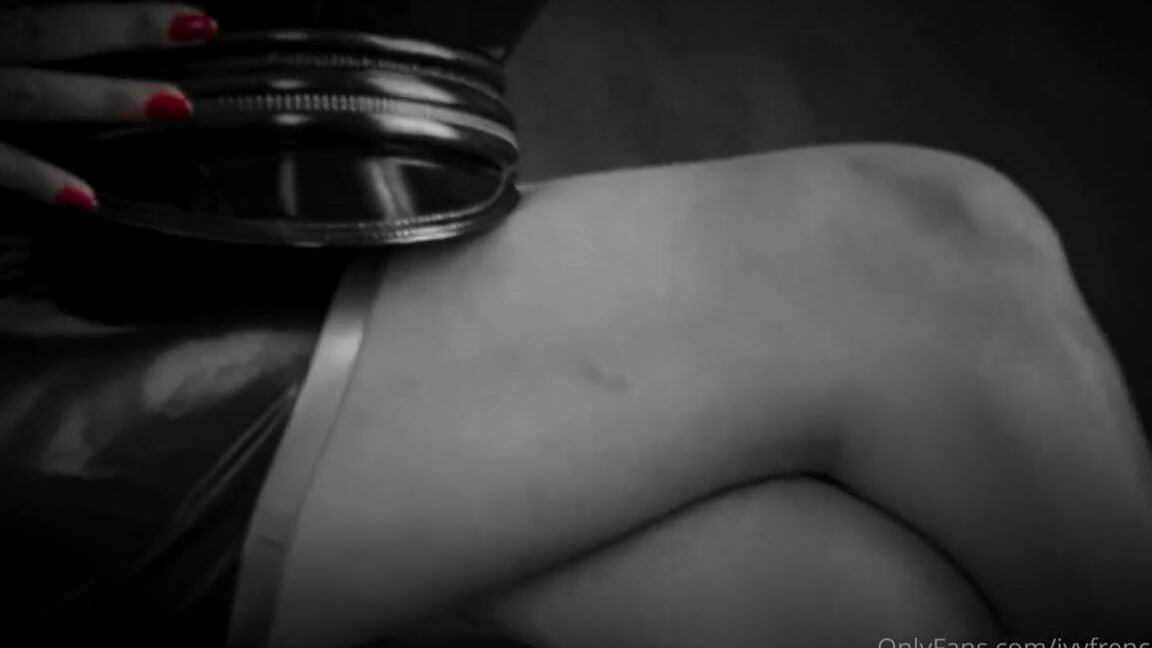 Maitresse Ivy Nicknamed Maitresseivy Onlyfans Je Drague Mon Beau Pre Pour Avoir Des Sushi Et Toi Aurais Tu Craquer