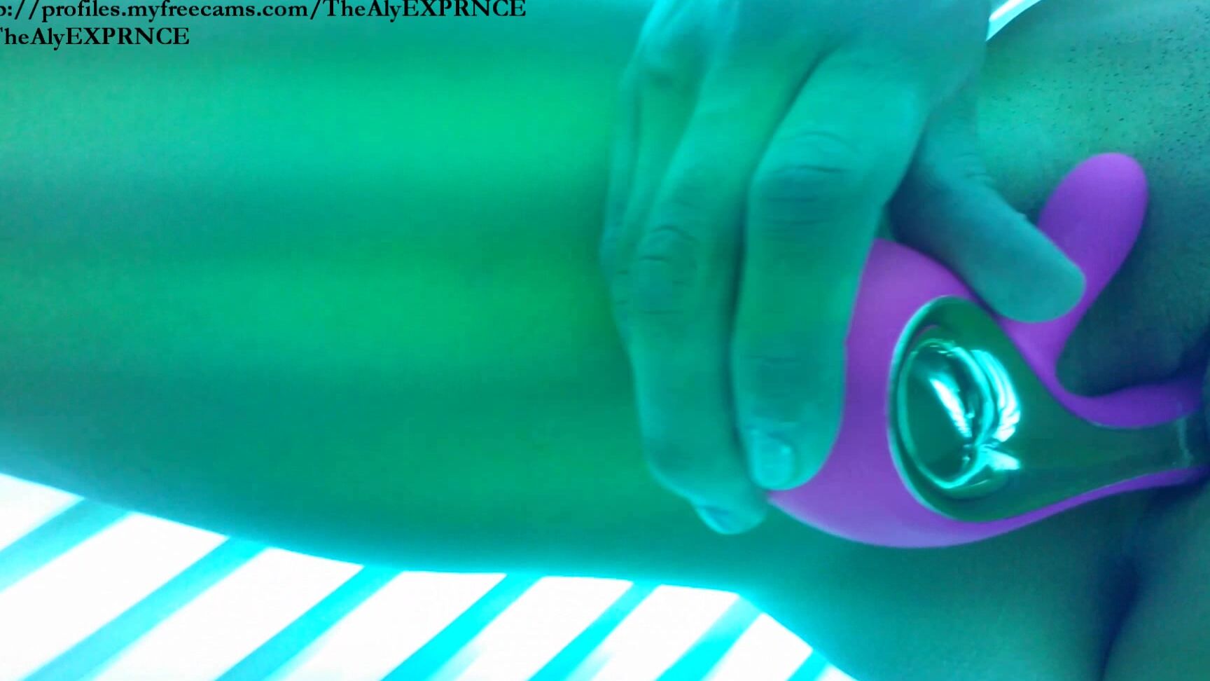 tantalizing tanning time Manyvids