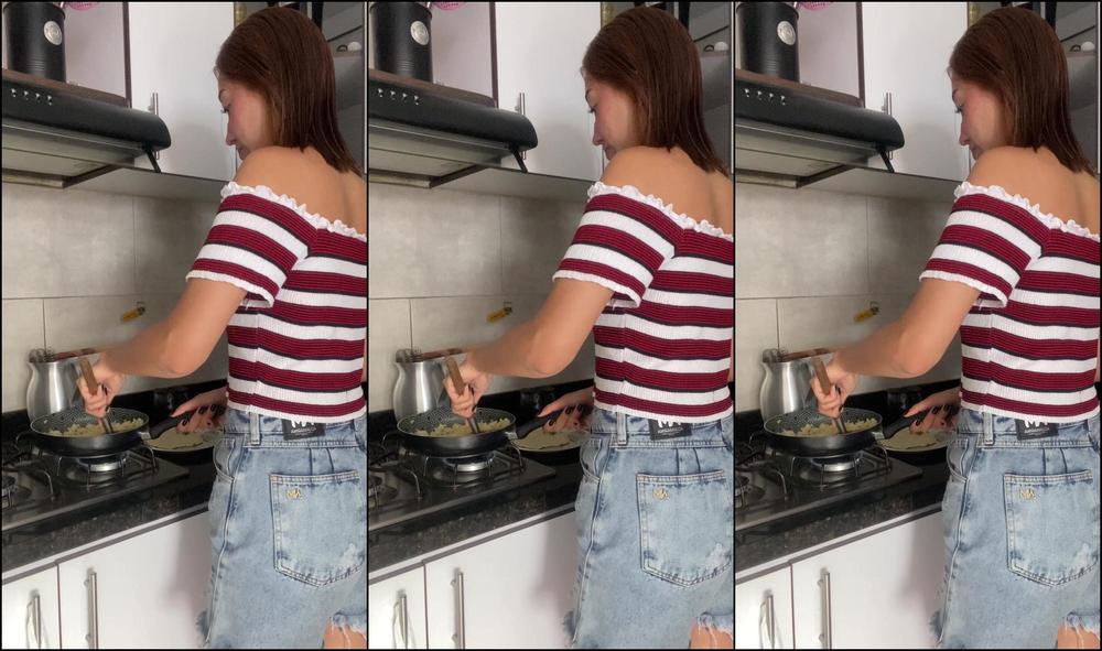 Lucia Vargas 3086991479 04 09 2024 Confidence Level Selfie With No Filter