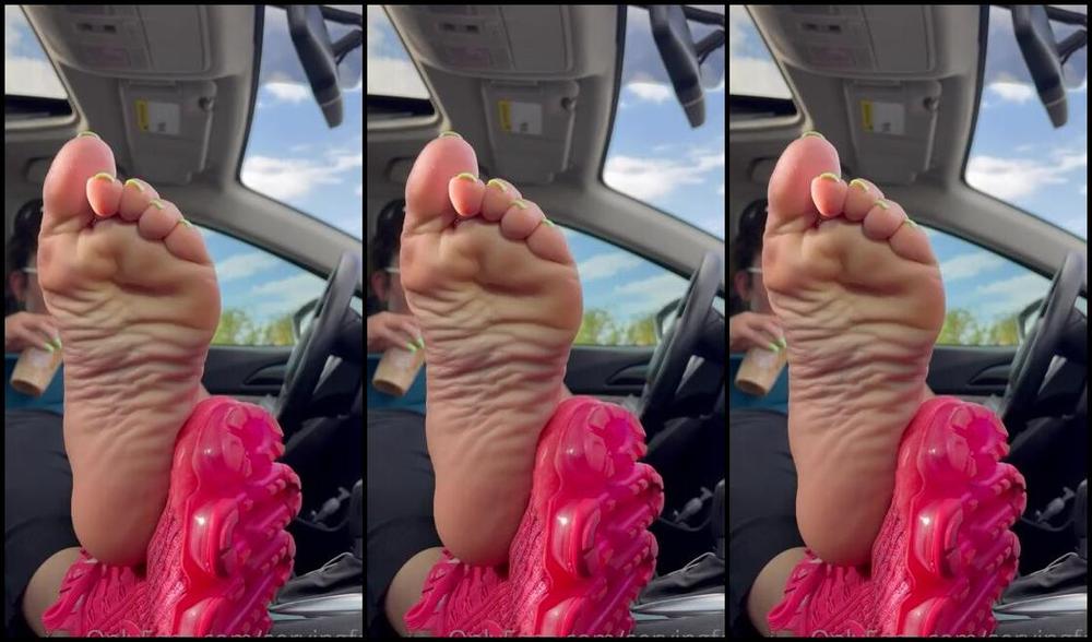 Servingbarefeet Aka Servingfet Onlyfans No Days Off Happy Fourth Stay Safe