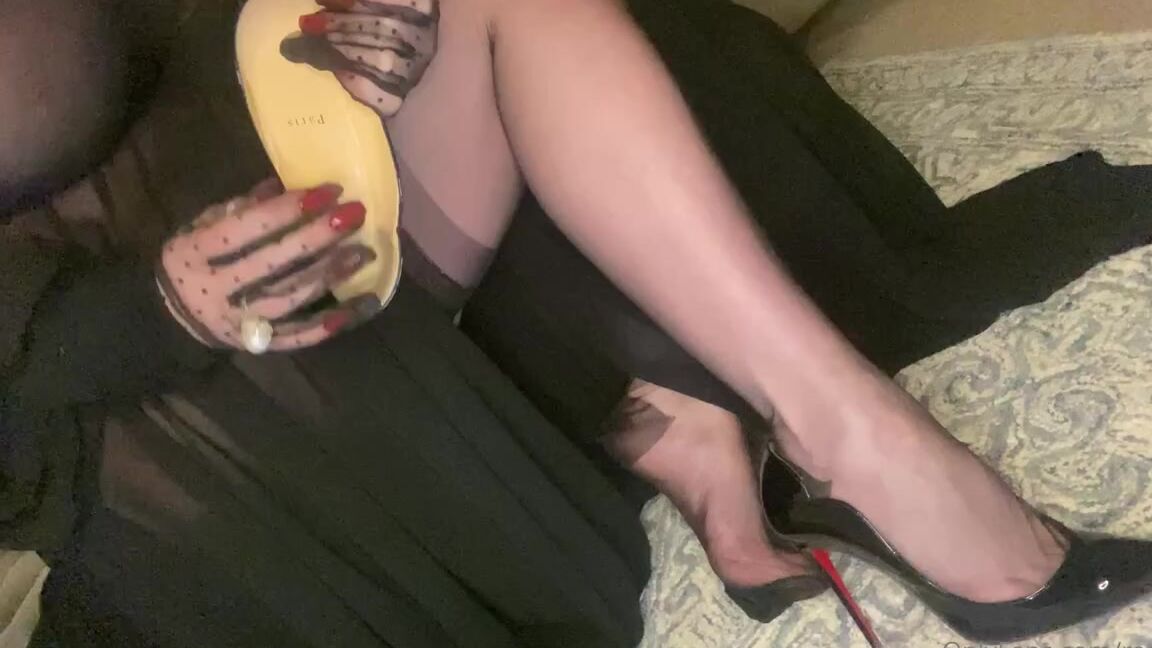 Miss Harriet Nicknamed Redtoes Onlyfans Nylon Dreams 7