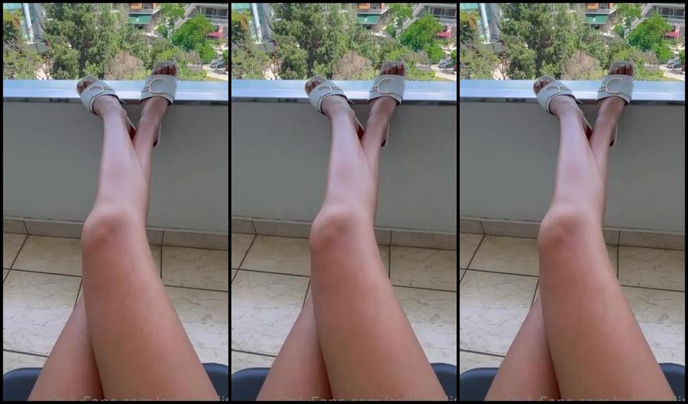 Alita Nicknamed Callmealita Onlyfans Enjoying Nice Weather And A New Pedi