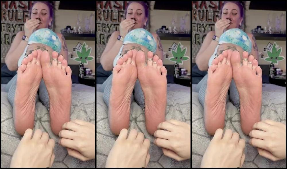 Mystikal Mami Nicknamed Mystikal Mami Onlyfans I Have A Lovehate Relationship With Being Tickled