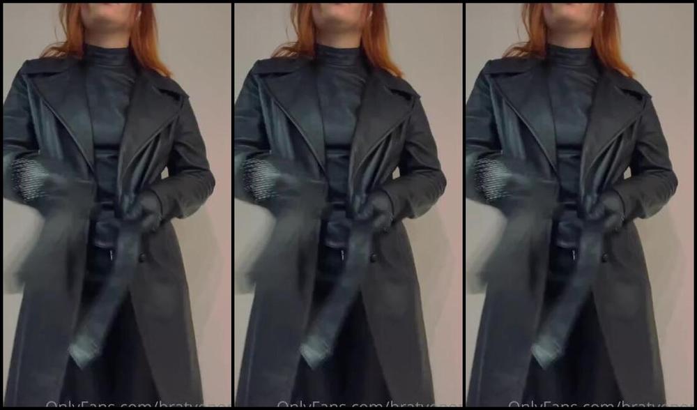 Revenge Aka Bratvenom Onlyfans A Little Leather Tease For You I Let You Imagine How Good I Smell Tu Me Trouves Excitante En Cuir