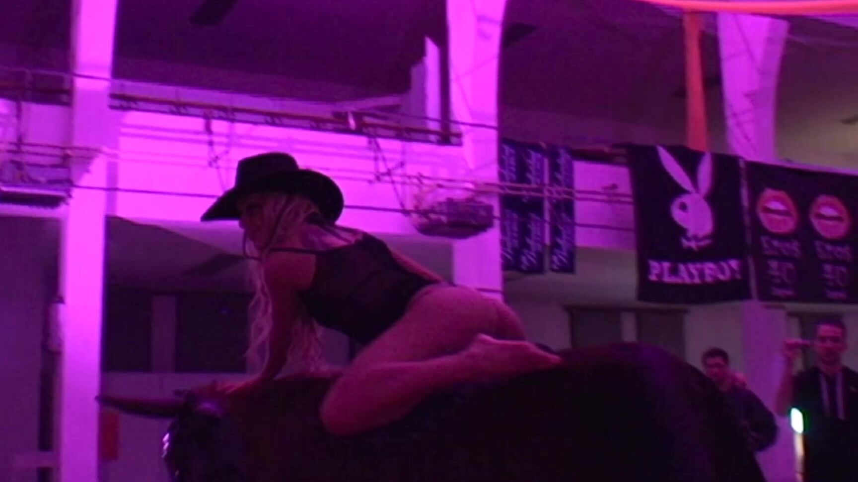 Christinaventura Bull Ridingnomi Melon Free Video