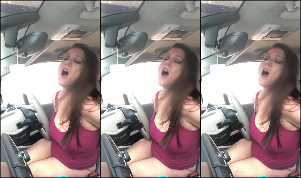 "SuzieLove212" car, fingering, masturbation, public flashing, public outdoor Fingering in The Drive Through No 47 manyvids