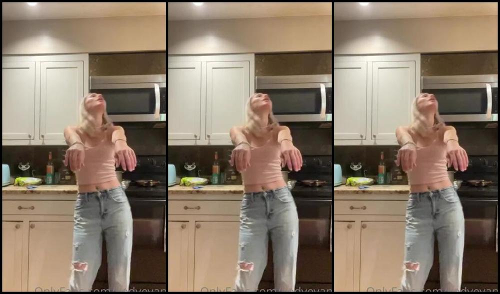 Kodyevans Onlyfans Who Loves Thriller By Mj Well I Did A Little Dance For You With It Playing The In The Background