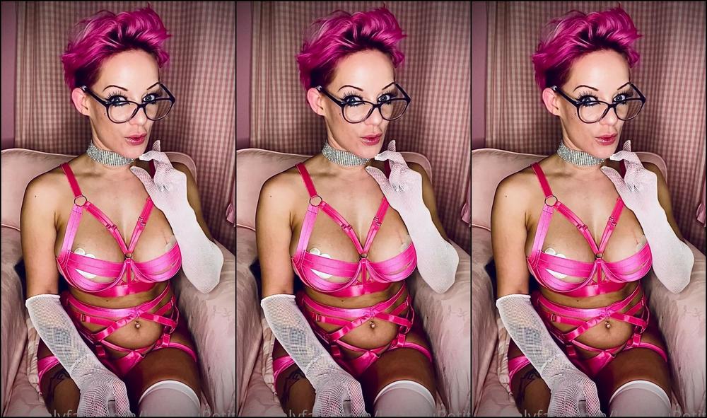 Louloupetite Answering Your Questions Wearing My Ne Gorgeous Hot Pink Strappy Lingerie And O