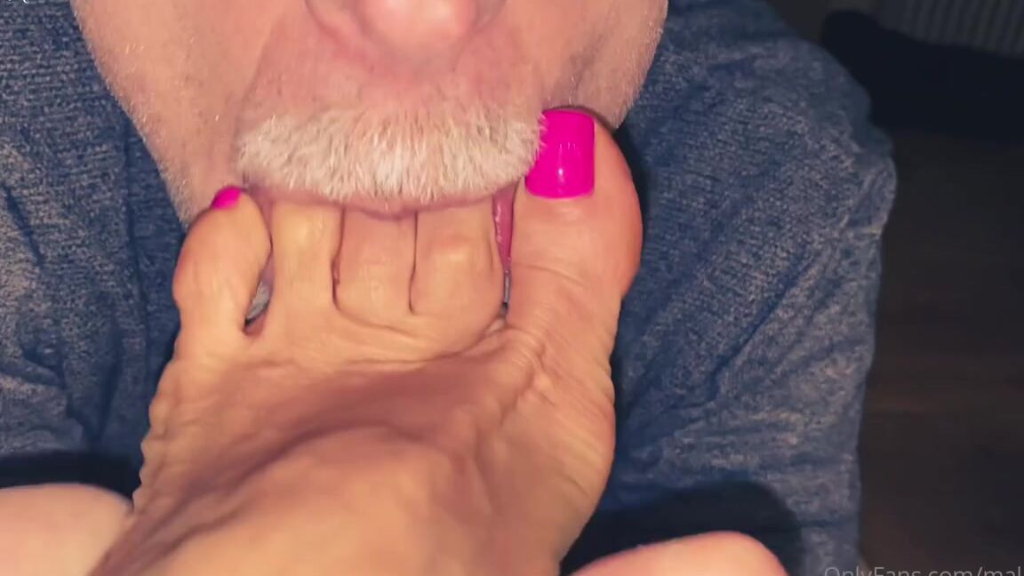 Malivisia Nicknamed Malivisia Onlyfans 04 05 2022 Kiss My Feet