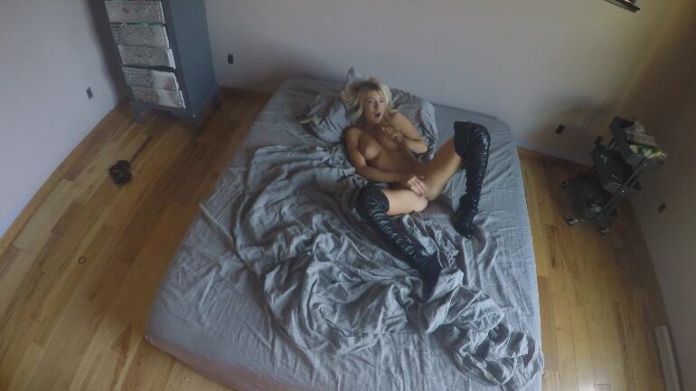 Boots, Finger Fucking, Solo Female kathrynn thigh high boots and dirty talk ManyVids