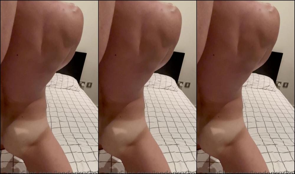 Londoncuckold Nothing Says Cuck Like My Boyfriend Making Love To Another Guy In Front Of Me On Valentine