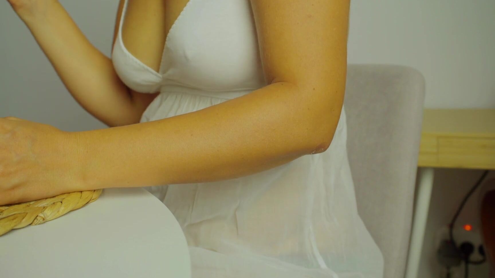 "aliceshaw2242" Comiendo, Vientre, Belly Stuffing, Hunchada, Notpregnant, Bloated, Eating, Belly, Alicesbelly, Foodbaby, Full Belly, Suggest aliceshaw2242 Translucent dress Pornhub