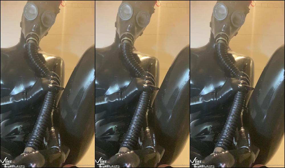 Mfetilicious Horny Rubbery Gasmask Fun With The Sniffer Dildo I Can Smell My Own Pussy This Dildo H