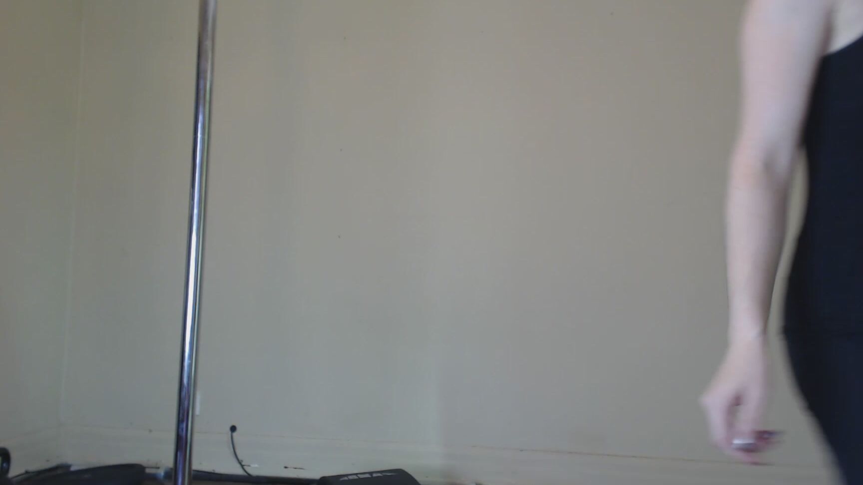 Canadiansammy Sammy Squats With Pound Medicine Ball