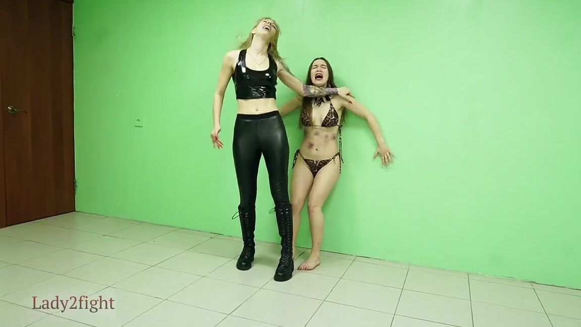 Catfight Corner Clip Store Erotic Showdown Part 2P