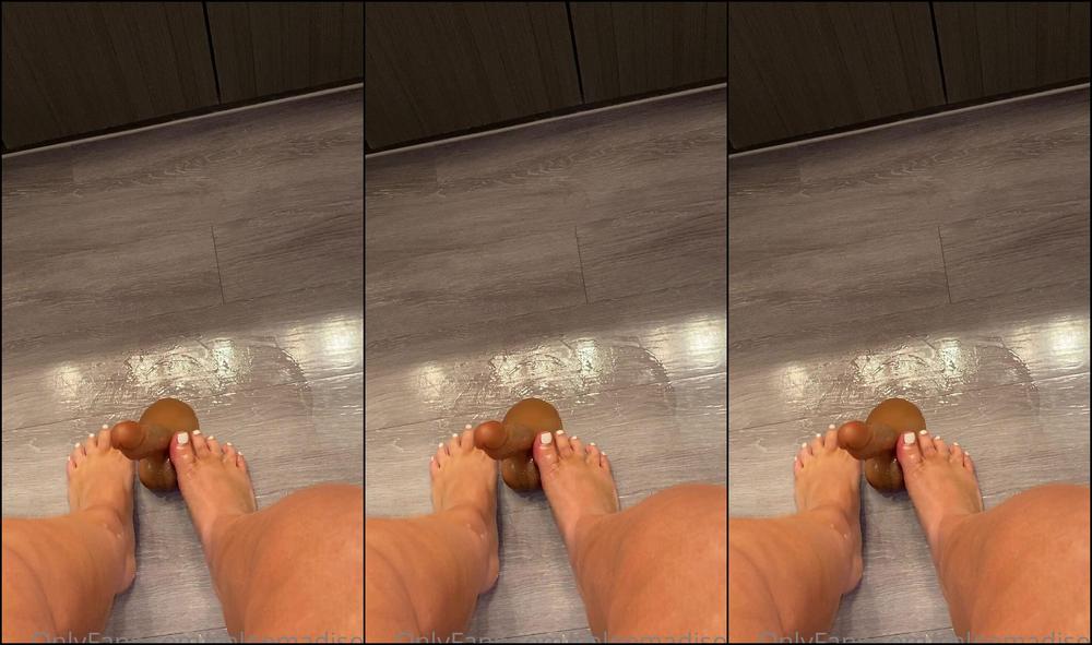 Chloemadison Some Of You Guys Have Been Asking For Some Feet Stuff I M Always Happy To Oblige Enjoy