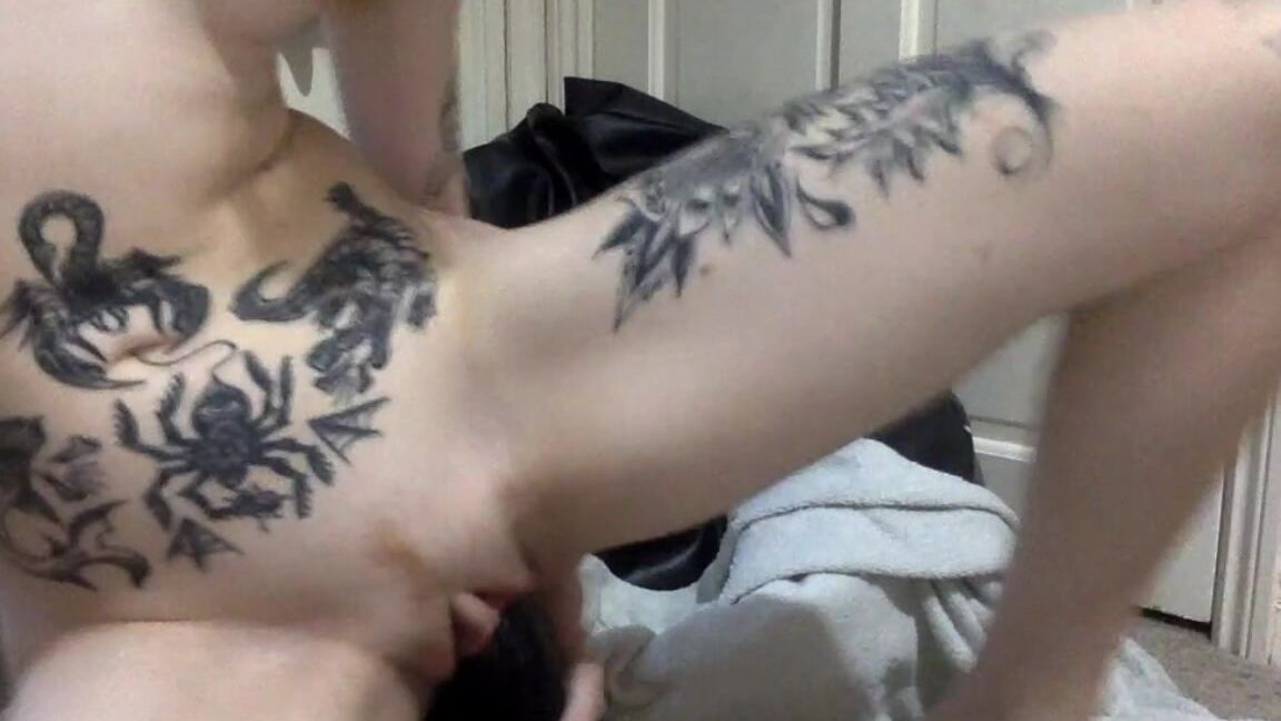 Feet, Squirt, Squirting, Teens, Petite azura alii fucking myself till i squirt ManyVids