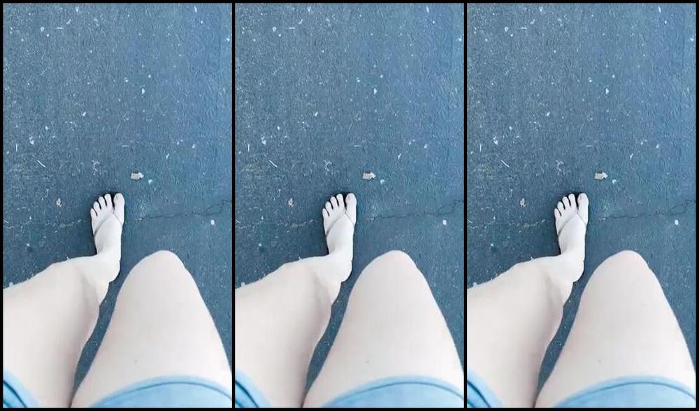 Athletoes Nicknamed Athletoes Onlyfans I Was Able To Find A Couple Of Crunchy Leaves On The Way To The Park