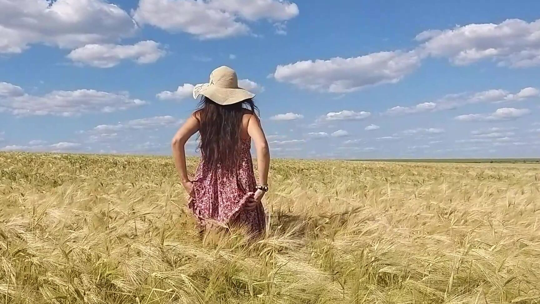 dream4angel no panties n playful mood in grain fields up dress butt plug only Pornhub