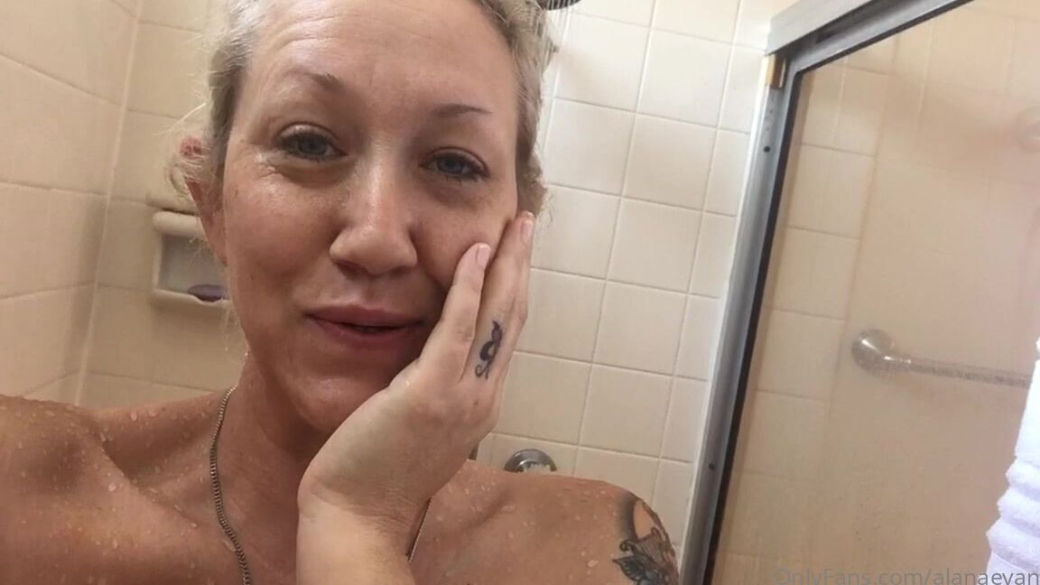 Alanaevansxxx 418302702 06 11 2020 Let S Shower Together Me First