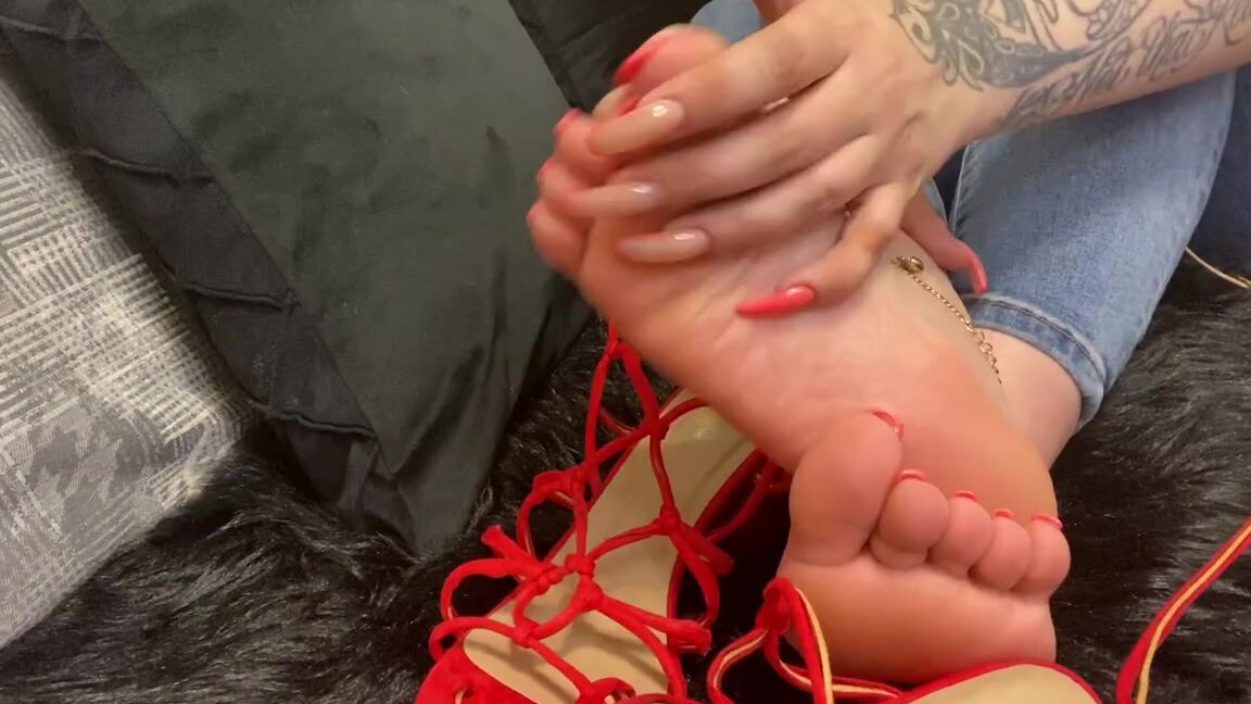 Anushkavelvet Onlyfans Scenario I Picked You Up At A Bar Took You To The Back Room Where The Comfy Couches Arewatch