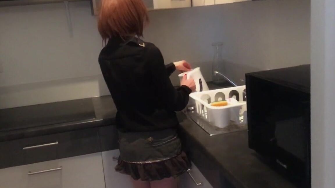 Domestic Service Maid,Fetish,Housecleaning,Upskirt,Voyeur ladyoulala maid downblouse and without panties ManyVids