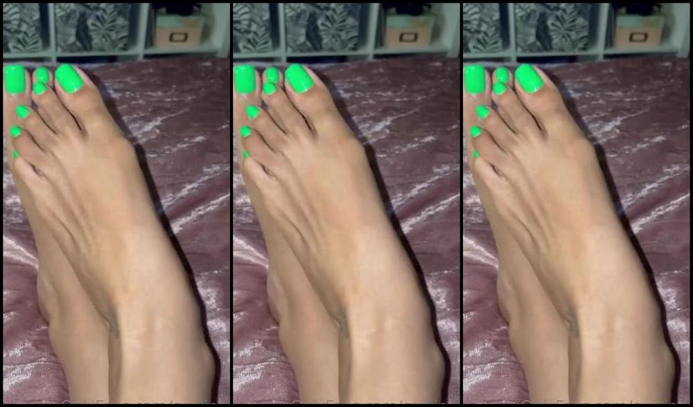 Cravintae Nicknamed Cravintae Onlyfans Green Light Can T Think Right