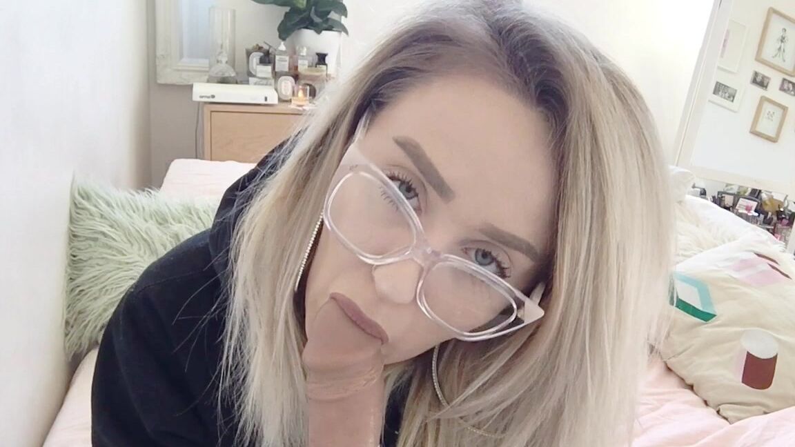 Blowjob, Brat Girls, Dirty Talking, GFE, Spitting softerroses possessive bratty gfe sloppy blowjob ManyVids