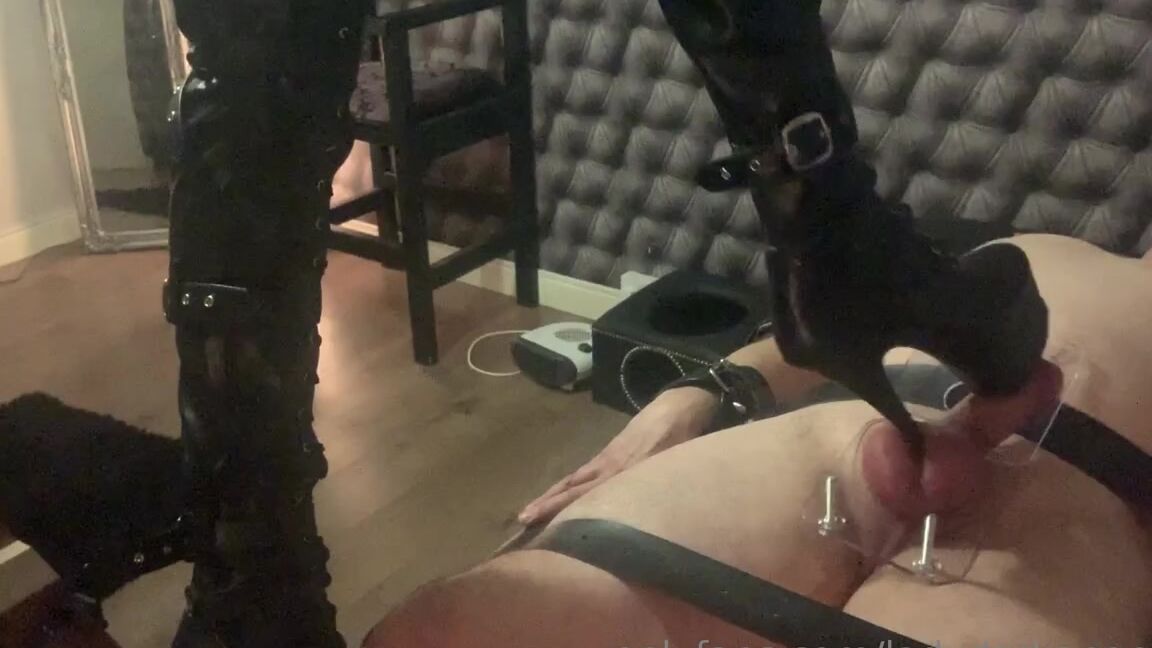 Ladydarkangeluk Onlyfans Just A Little Ball Crushing