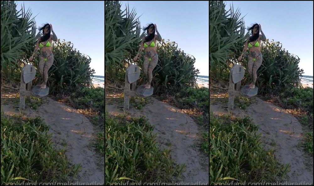 Melodyradford Trying On Sexy Bikinis At The Beach Twerking Being A Fun Slut It Was Cold But Im